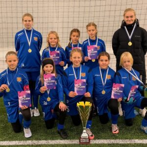 Meie 2015/16 tüdrukud tõid Tammeka Junior Cupilt koju võidukarika!