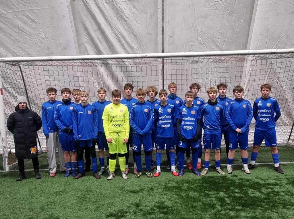 2011 poisid osalesid Arena Winter Cupil