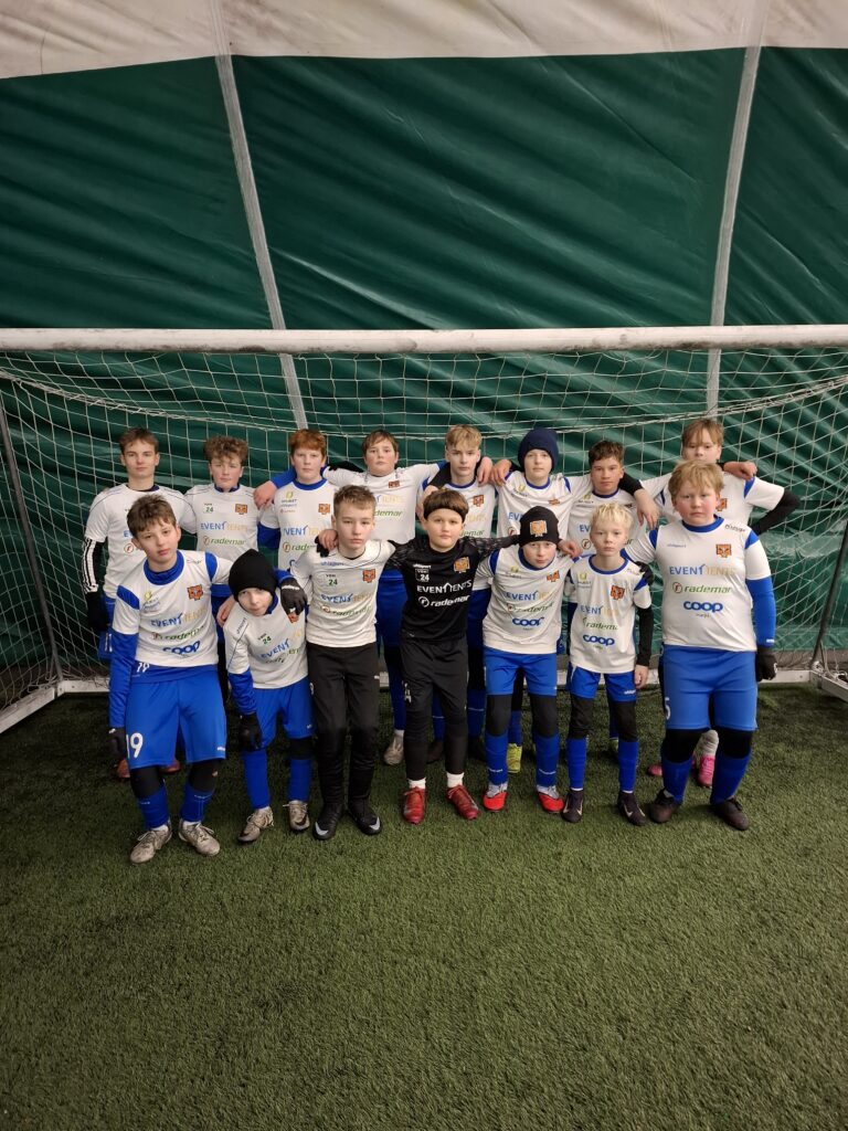 2013 valge grupi poisid osalesid Volta Cupil