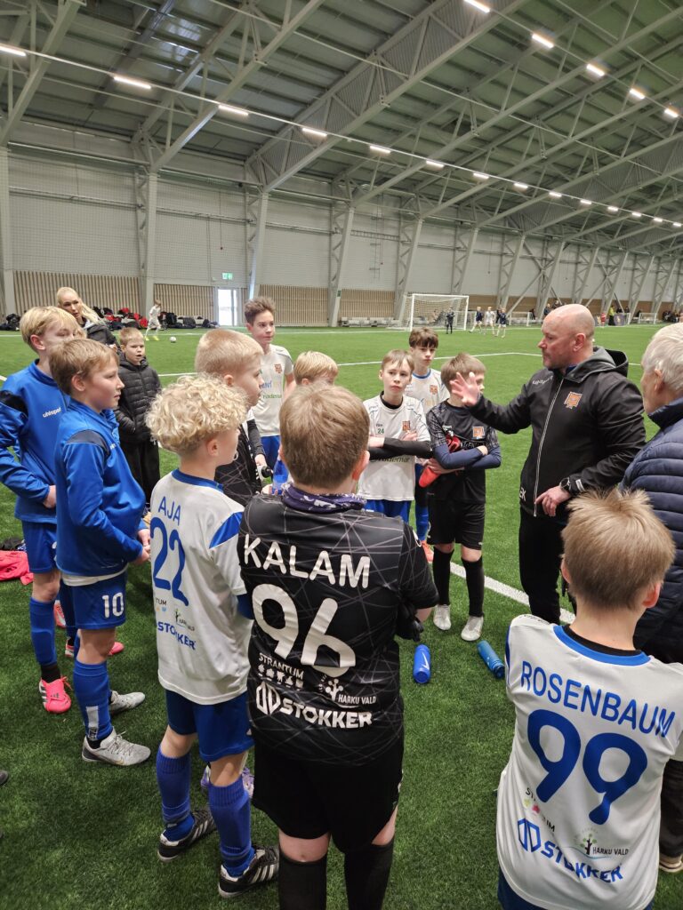 2014 sinised osalesid Rakveres Tarvas Cupil