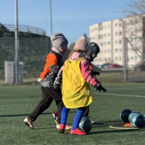 Jalgpallitrennid 2019/2020 sünniaastaga lastele Tabasalu staadionil